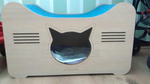 Casa arranhador RonRon