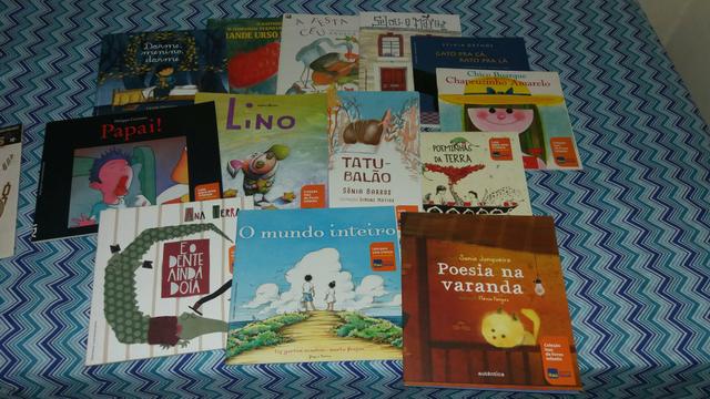 Coleção de livros infantis novos