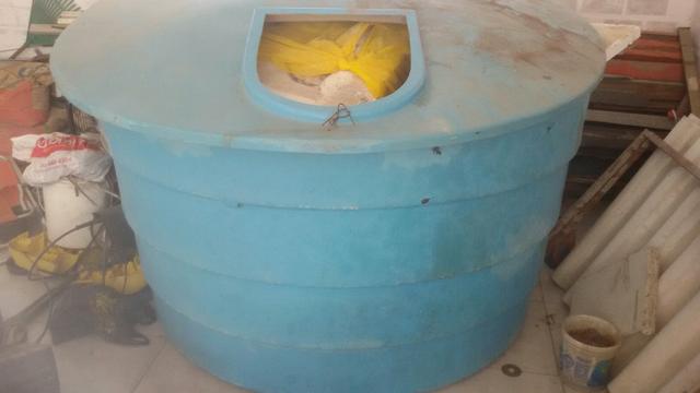 Cx d água  lts. $250.oo