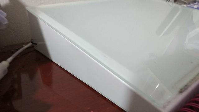 Mesa de luz para desenho e acessórios