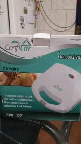 Sanduicheira 220v branca