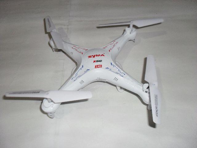 Drone Syma X5 C/ Controle E Carregador
