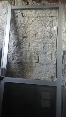 Porta de alumínio corrediça