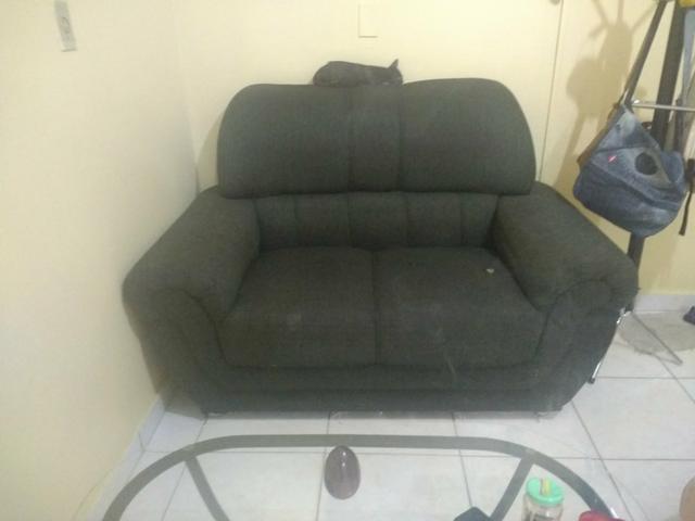 Sofá de dois lugares