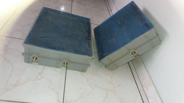 2 Caixas para hidrômetro