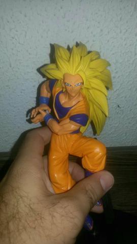 Boneco Goku 18cm