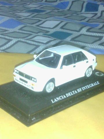 Miniatura lancia 1/43
