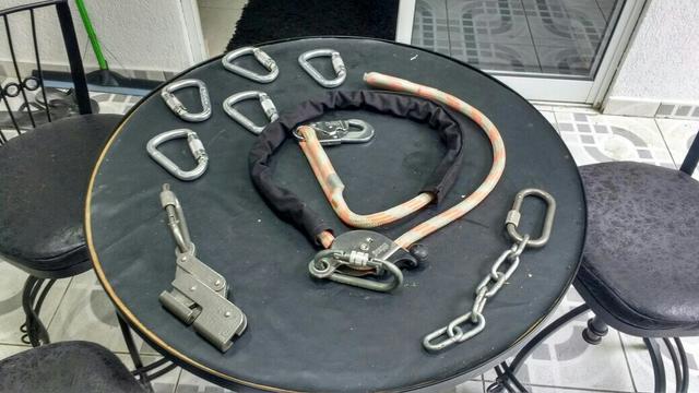 Mosquetão / Talabarte / Trava queda