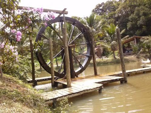 Rodas d'água em madeira