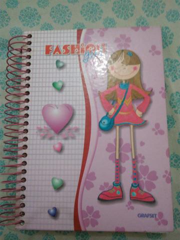 Caderno pequeno fashion girl capa dura