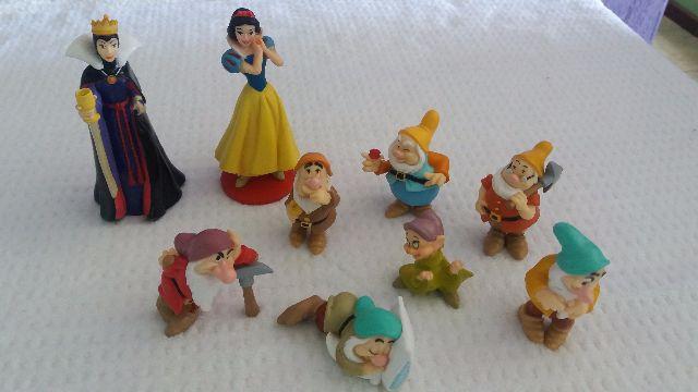 Personagens Miniatura Disney - Branca de Neve