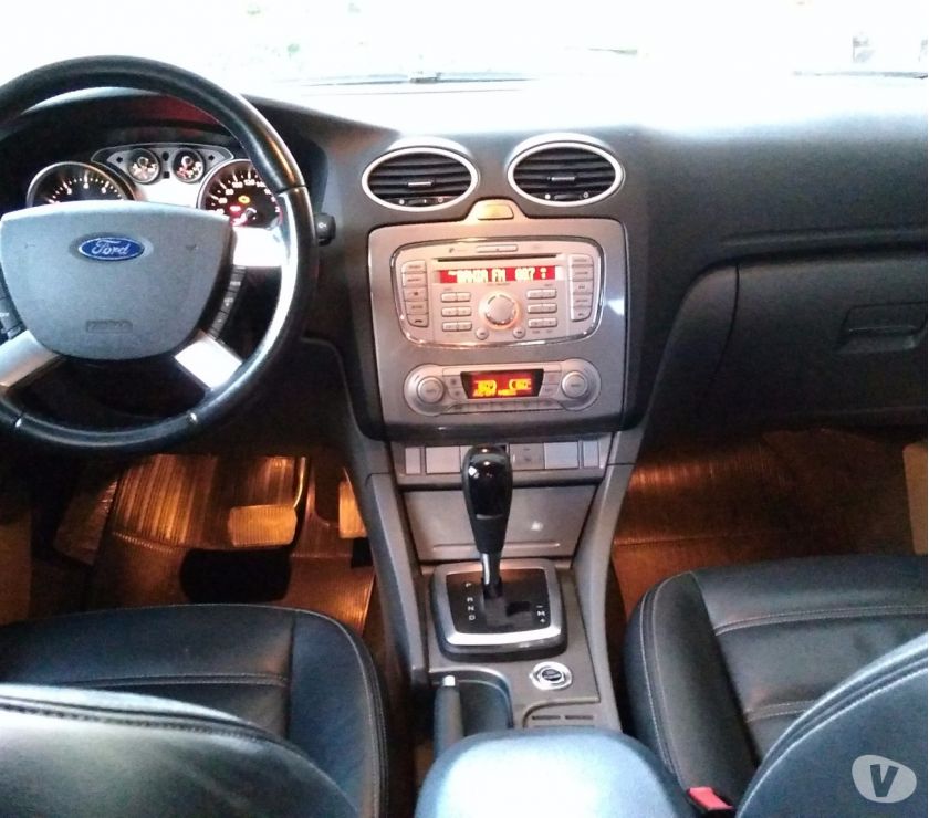 Ford Focus Ghia sedan automático  teto solar