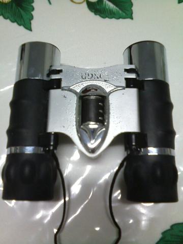 Binóculo para camping.