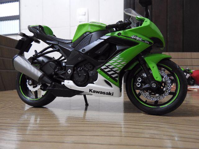 Moto em miniatura Kawasaki Ninja Zx-10R