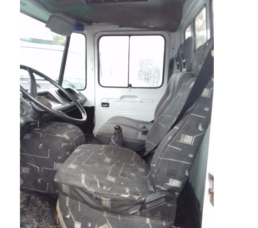 MB 608 D ano  Hidráulica e Freio a Ar com Carroceria