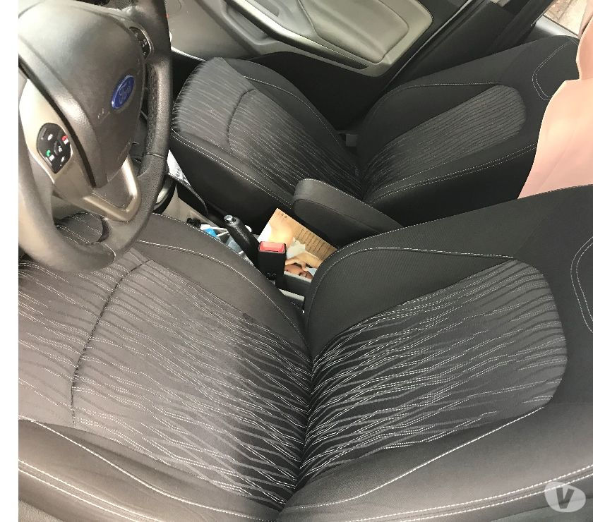 Ecosport TITANIUM V Flex, 5p Aut, branca em perf