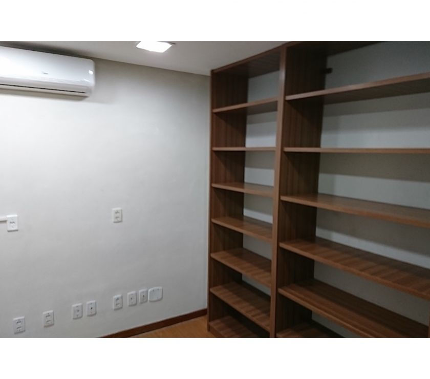 Linda Sala Comercial no Farol da Barra!