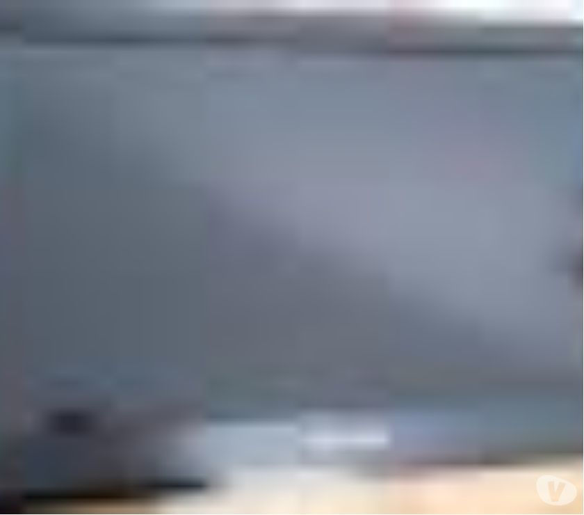 Tv LED 32 Polegadas com conversor.