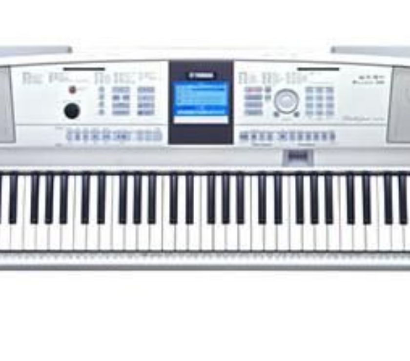 Piano digital Yamaha Portable Grand DGX 505-usado- no RJ