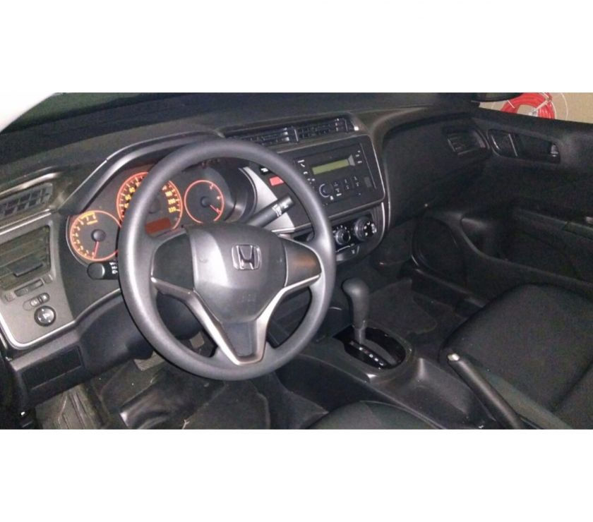 Honda City LX  Automático - KM