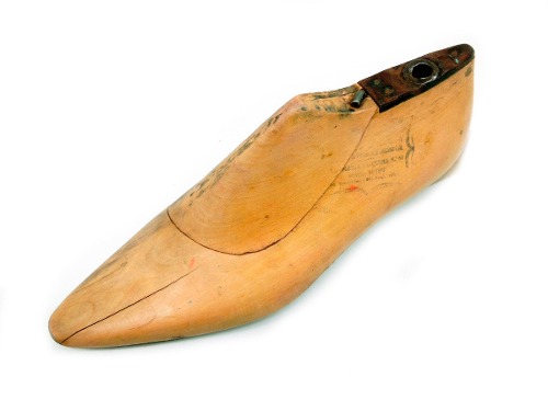 Molde Em Madeira Antigo De Sapato Salto Feminino