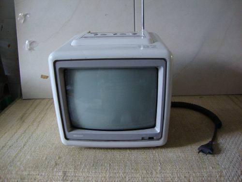 Aparelho Televisor Portátil Antigo Semp Modelo 102.