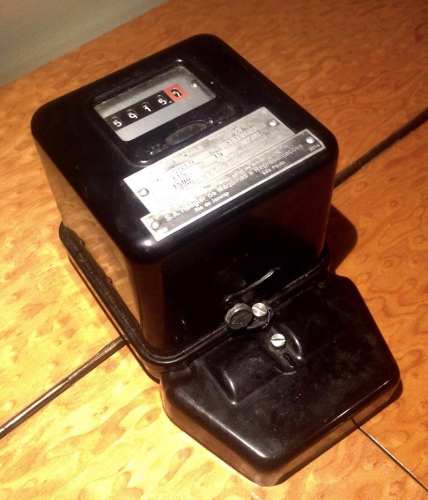 Relógio/medidor De Energia Elétrica Antigo