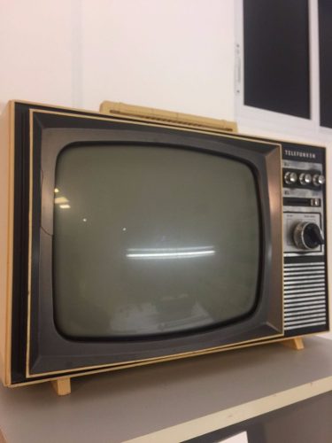 Tv Televisor Antigo Telefunken - Televisão Decorativa
