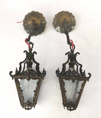 Antigo Par De Arandelas Em Metal Vidro Trabalhado