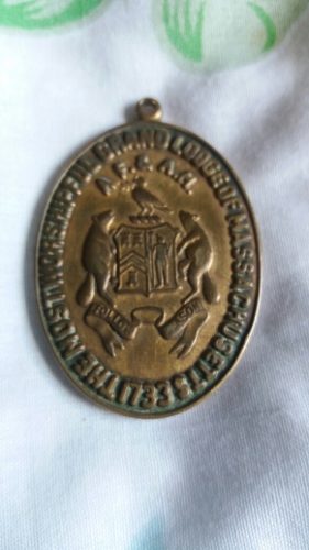 Medalhão Antigo Ano Falioso