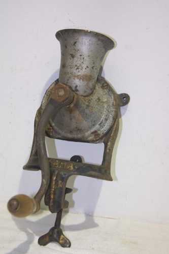 Moedor De Grãos Antigo Fama Nº 3