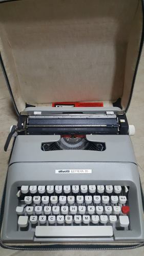 Máquina De Escrever Da Época  Olivetti Vintage