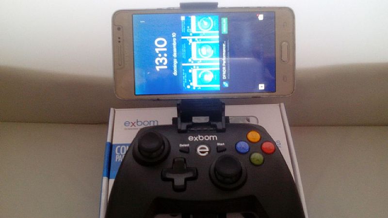 Controle joystick para jogar no celular via bluetooth