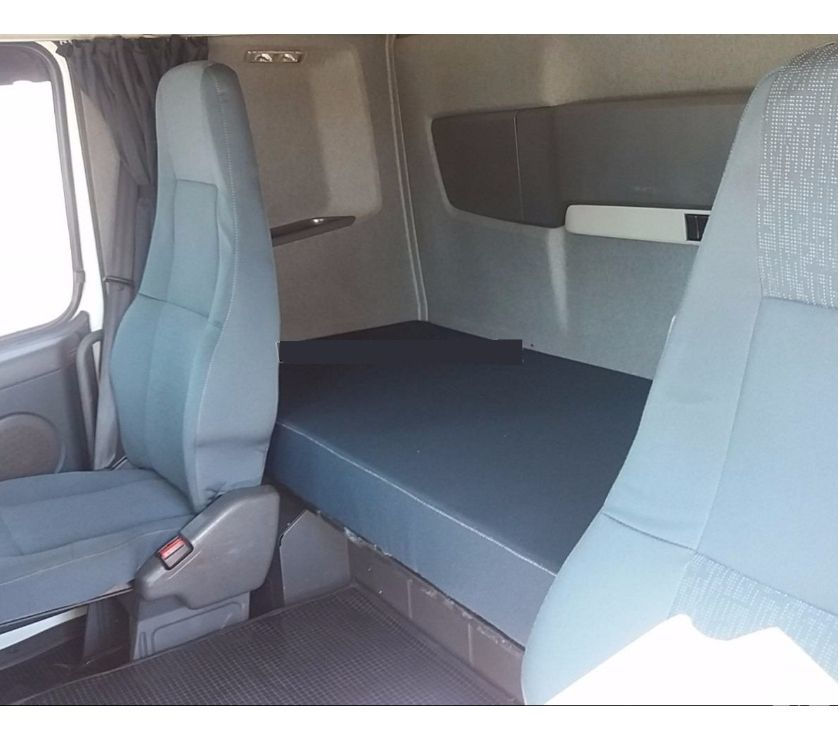 VOLVO FH x4 COM PARCELAS DE .