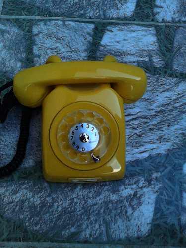 Promoção Telefone Antigo Ericson Dlg De Disco Cor Amarelo