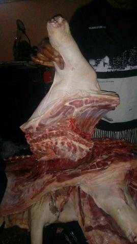 Vendo carne suína!