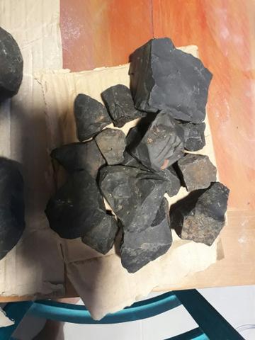 Aquário - 15kg Pedras Basalto