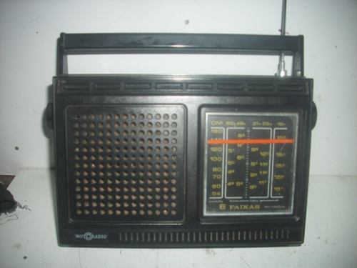 Radio Antigo /motorradio C/6 Faixa / Funciona So Pilha / Gr