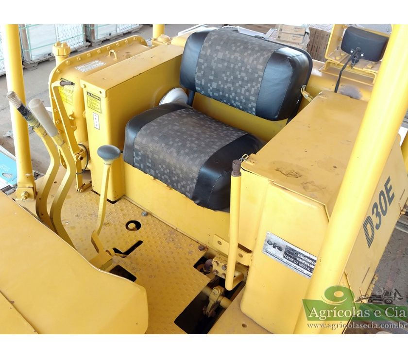 Trator de Esteiras Komatsu D30 E Todo Revisado - Excelente!