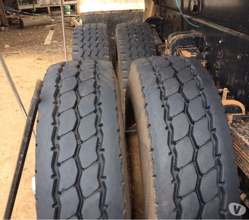 Caminhão caçamba a venda