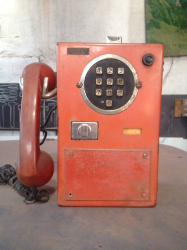 Telefone Vermelho Antigo Orelhão