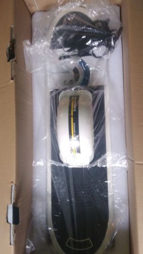 Vendo Skateboard semi novo 15 dias de compra