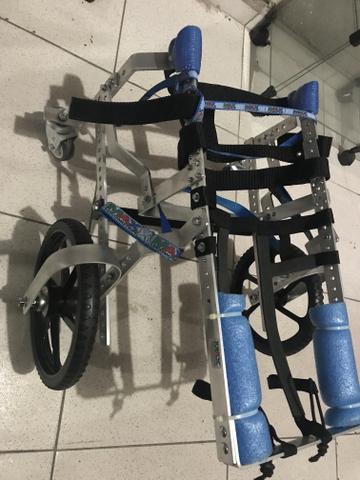 Cadeira de Rodas para Cachorro médio