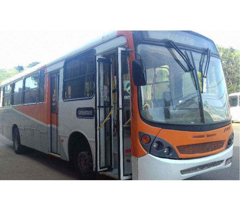 ONIBUS MERCEDES -BENS COMIL CURTO ANO 