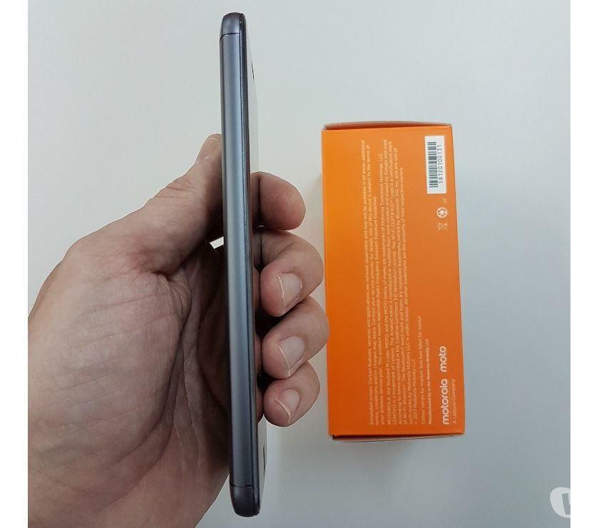 Smartphone Motorola Moto E4 Novo