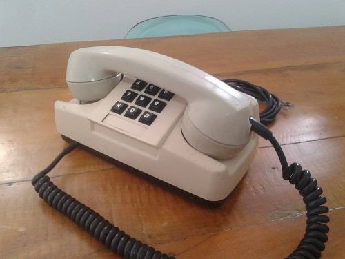 Telefone Antigo Analógico Tijolinho Vintage