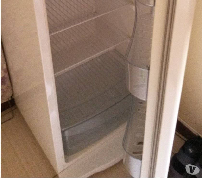 Geladeira marca Consul 220 volt