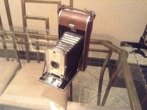 Antiga Câmera Polaroid Modelo 95a Vintage Eua Anos 
