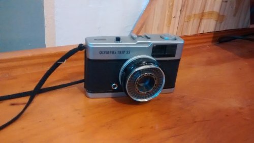 Camera Antiga Olympus Trip 35 No Estado Retro Vintage