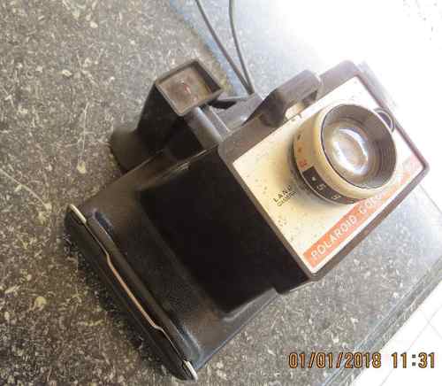 Câmera Antiga Polaroid (fabricada No Reino Unido)